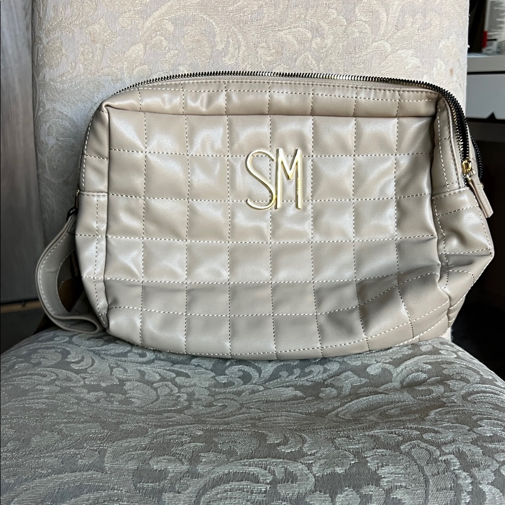 Steve Madden Quilted Cream Storage Bag